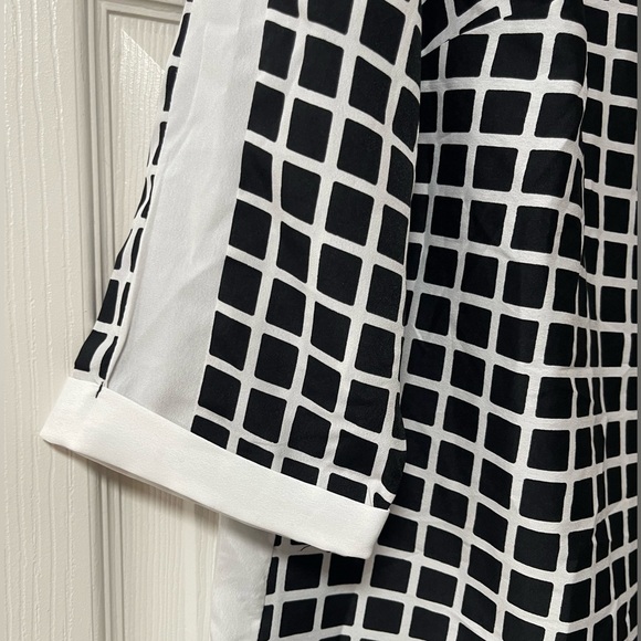 AMBRIA Black & White 3/4 Sleeve Blouse Size 10 - Picture 2 of 7